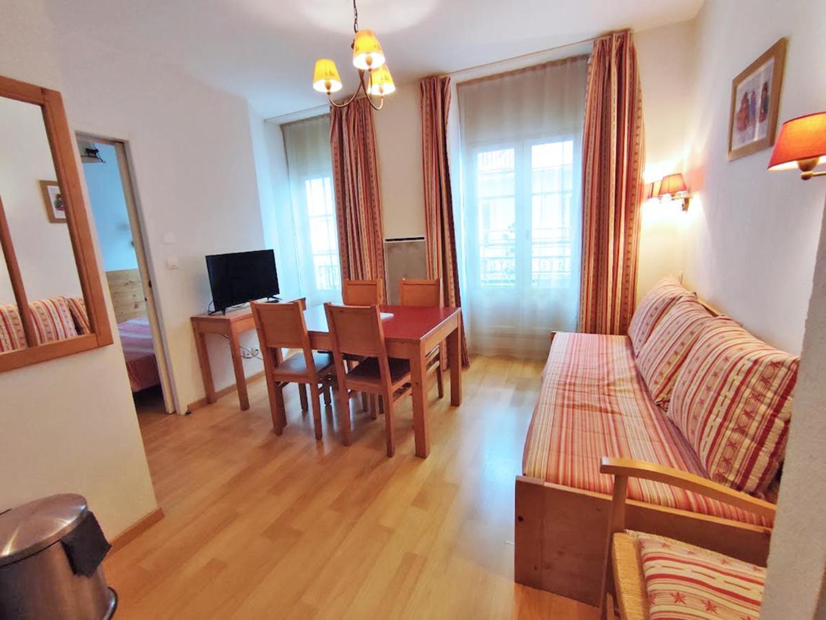 Oo, T2, Centre Luchon, Wifi, Casier A Skis, Ascenseur, 4 Personnes Bagnères-de-Luchon Buitenkant foto